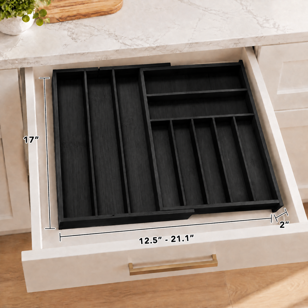 Expandable bamboo silverware drawer tray with labels, 10‑slot kitchen utensil holder for flatware, cutlery, spoons and knives for neat drawer storage organization